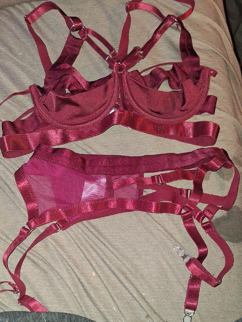 Wine Strappy Underwire Lingerie Set - Women Intimates